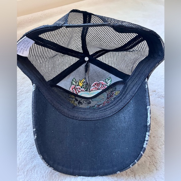 Vintage Skull, Flowers, and Rhinestone Trucker Hat - Picture 6 of 6
